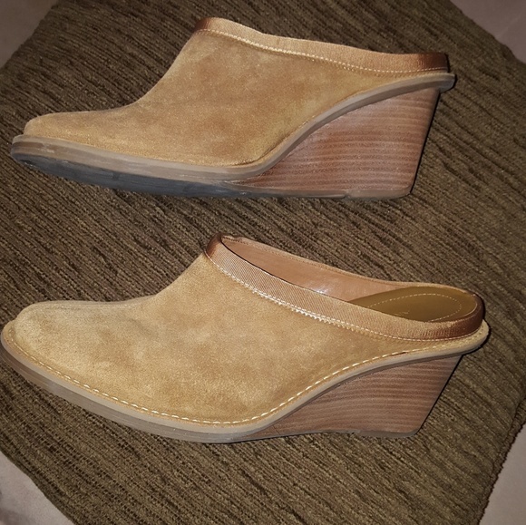 Shoes - Picture 3 of 3